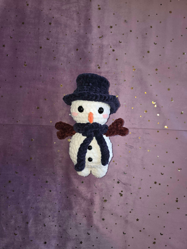 Snowy the snowman (PDF crochet pattern, No-sew, Intermediate)