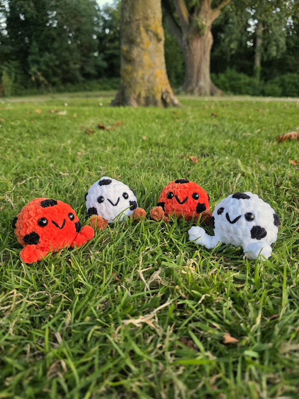 Kicky (PDF crochet pattern, no sew, beginner friendly)