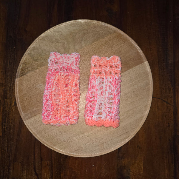 Wavy fingerless gloves (PDF crochet pattern, beginner/intermediate)