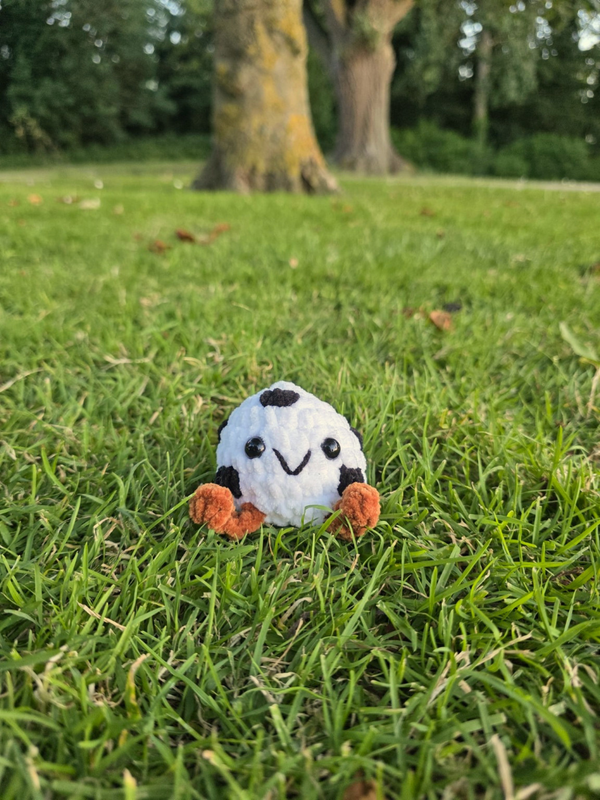 Kicky (PDF crochet pattern, no sew, beginner friendly)